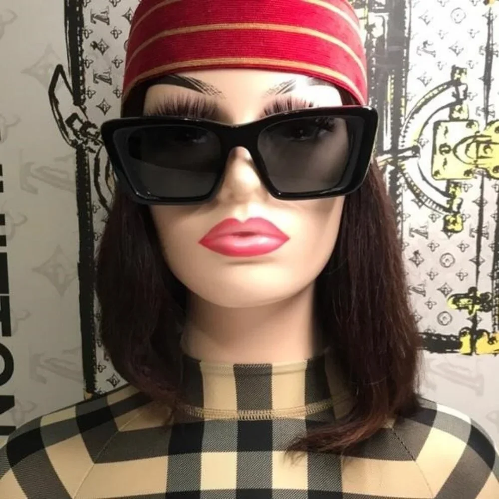 New Authentic Prada Chic Black Square Sunglasses SPR08Y 1AB-5S0 - Picture 6 of 12